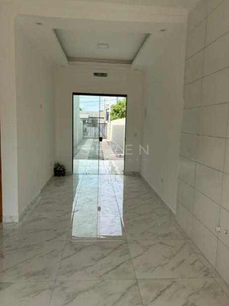 Casa à venda a 640m da praia com 2 quartos, suíte e 3 vagas em...