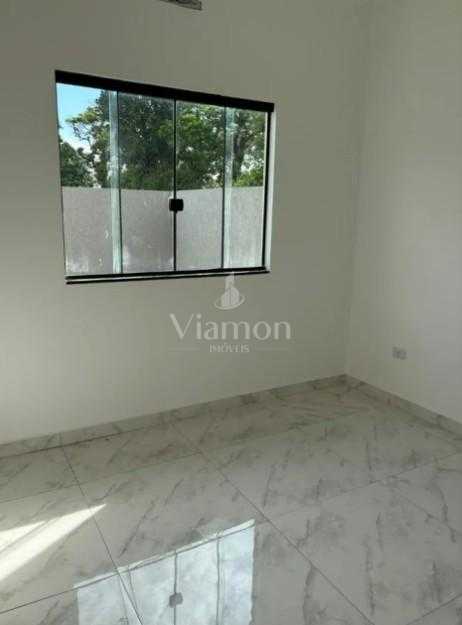 Casa à venda a 640m da praia com 2 quartos, suíte e 3 vagas em...