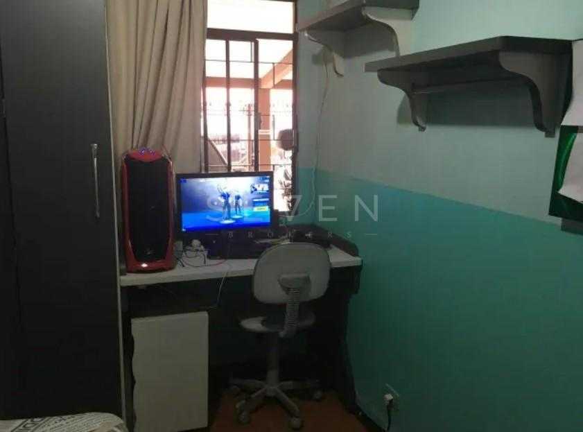 Casa em Condomínio no Xaxim com 3 Quartos, Suíte, Garagem Ampl...