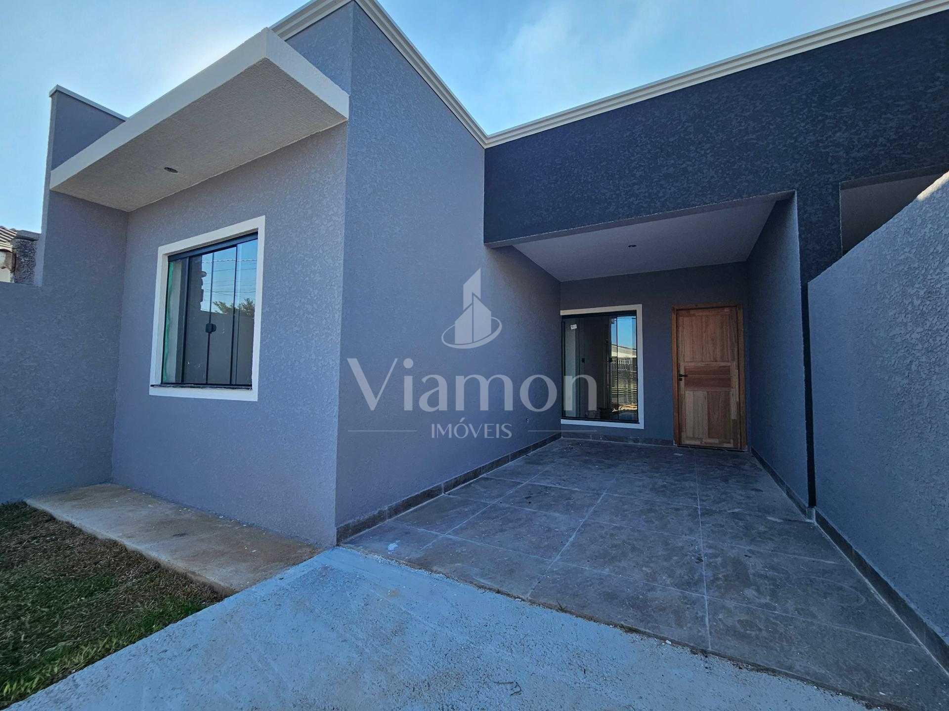 Casa Nova com 2 Quartos, Pé Direito Alto e Excelente Localização