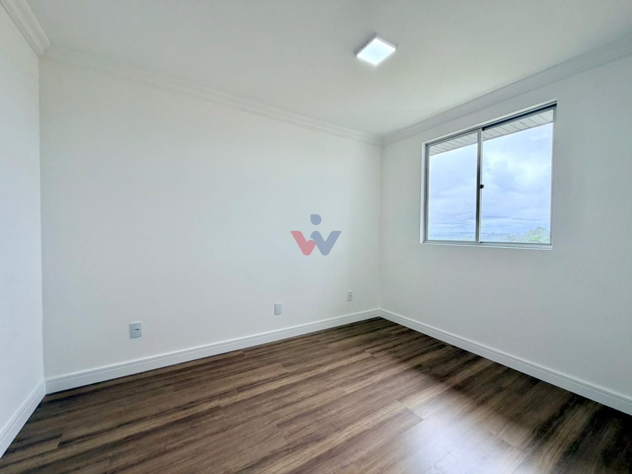 Apartamento Reformado com 2 Quartos, 46m , Último Andar e 1 Va...