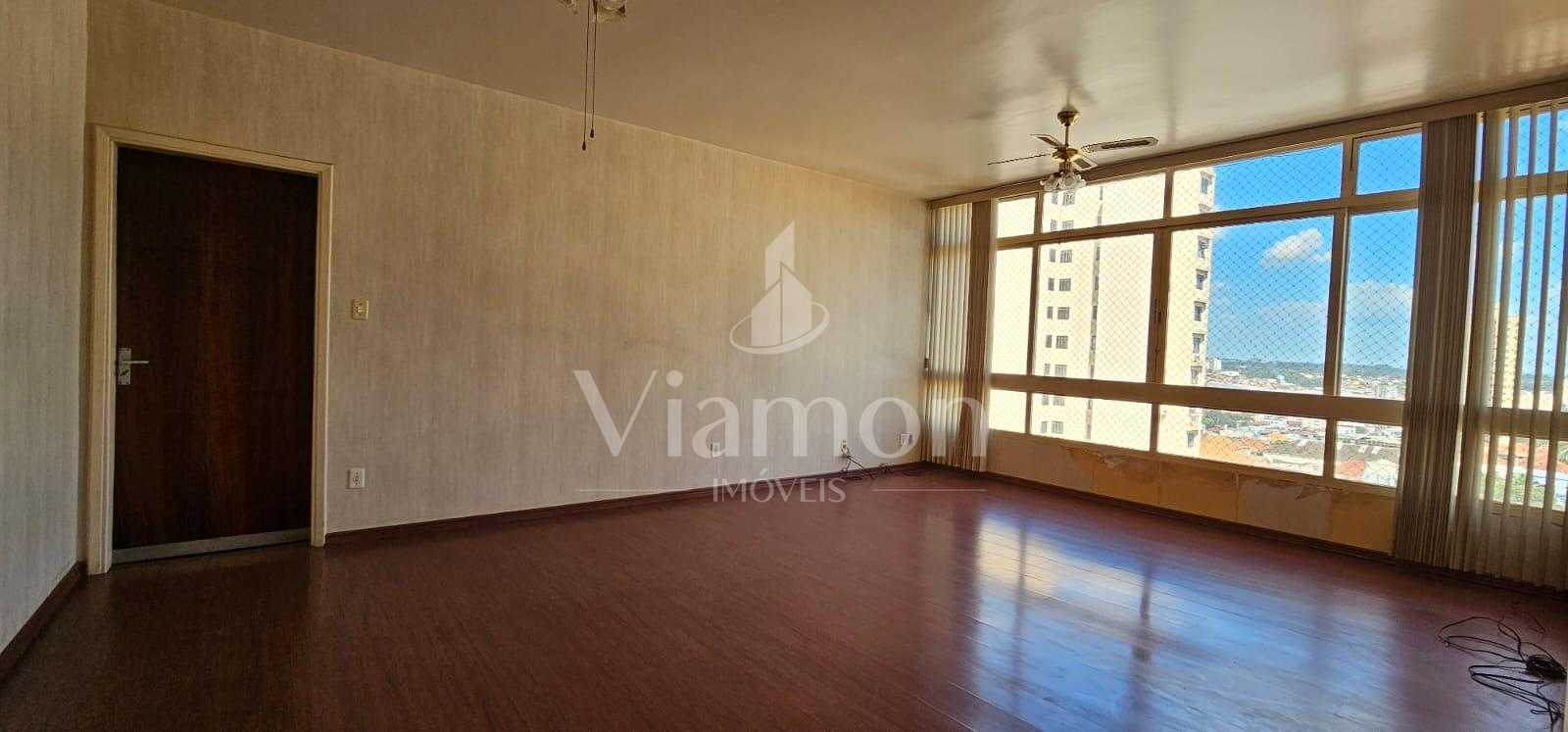 Apartamento amplo com 3 quartos e suíte no Edifício Cidade Ara...