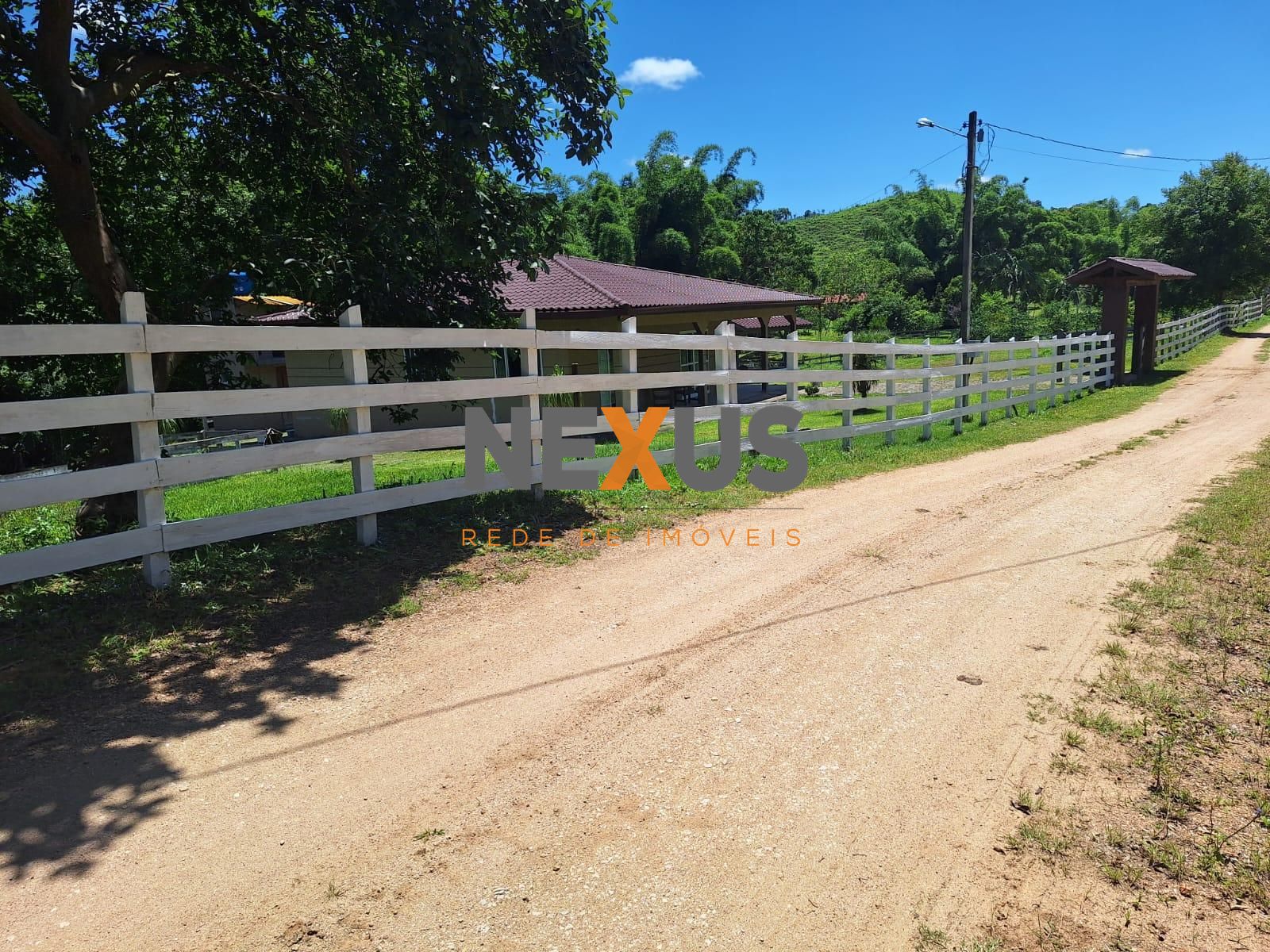 Chácara à Venda em Itaparica com 9.250m , Casa 160m  e Salão d...