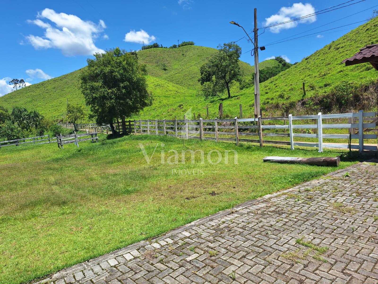 Chácara à Venda em Itaparica com 9.250m , Casa 160m  e Salão d...