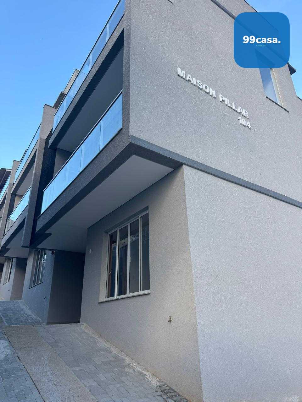 Sobrados no Pilarzinho com 3 quartos, ático, ideal para famíli...