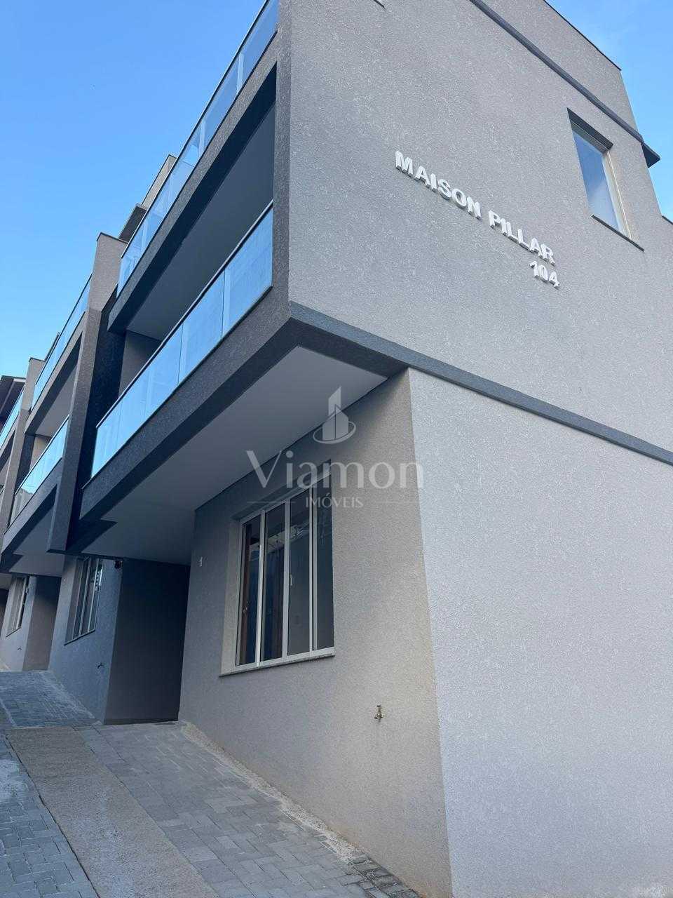 Sobrados no Pilarzinho com 3 quartos, ático, ideal para famíli...