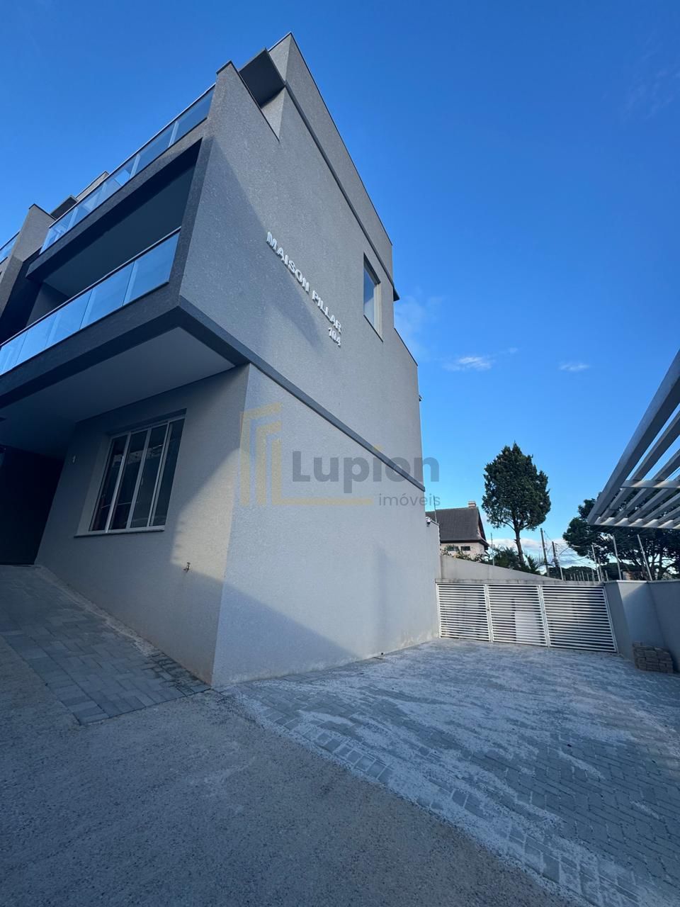 Sobrados no Pilarzinho com 3 quartos, ático, ideal para famíli...