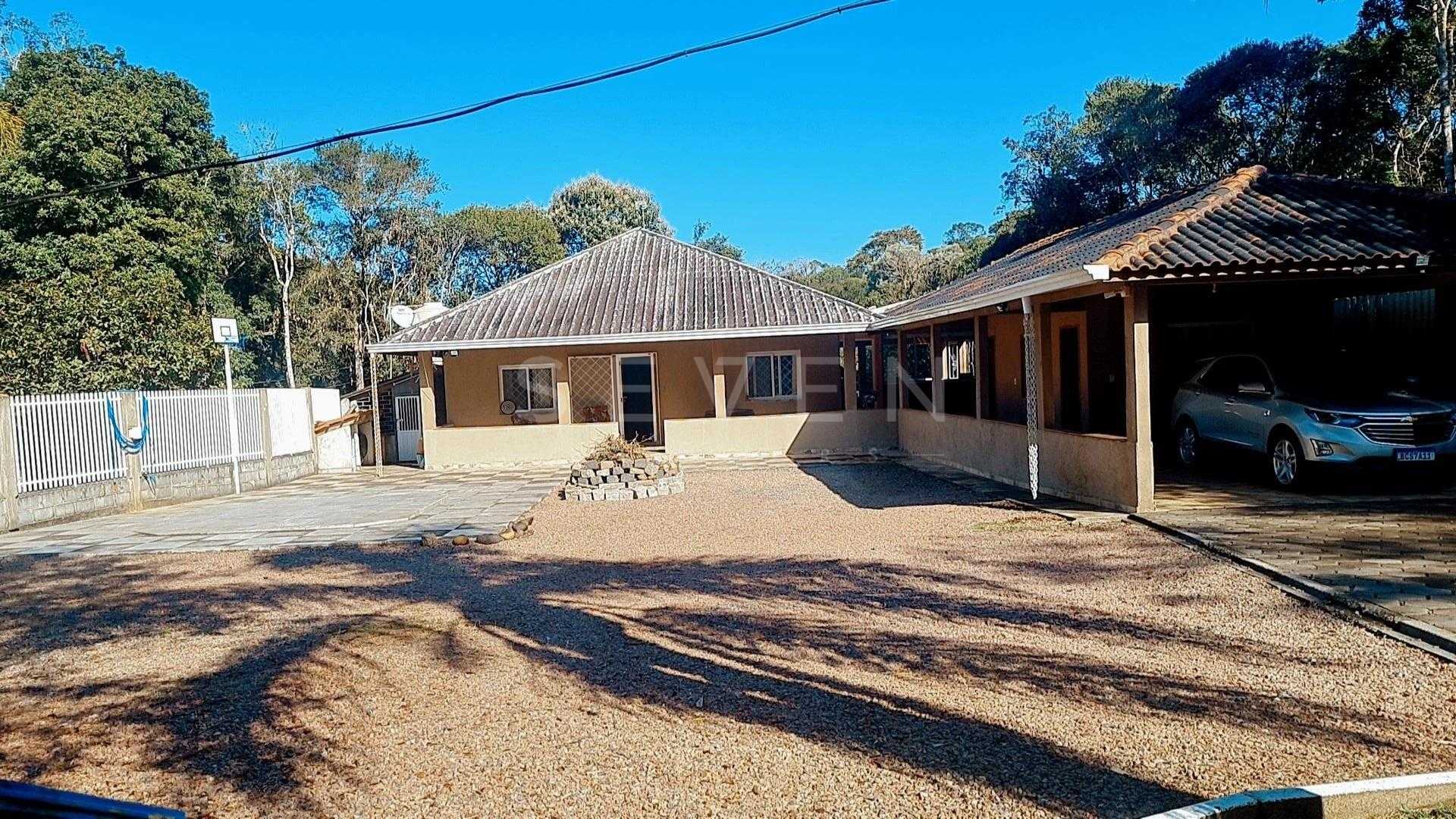 Chácara exclusiva em condomínio com lago, nascentes e 13.500 m...