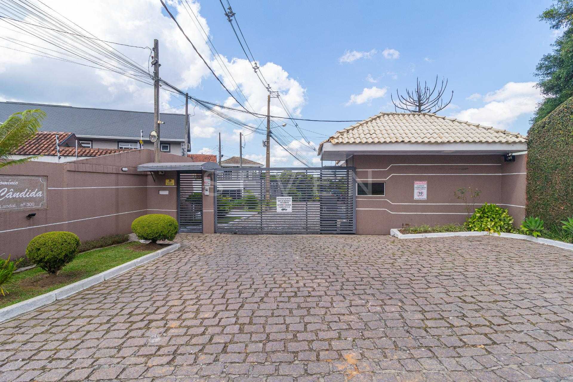 Sobrado em condomínio Santa Cândida com 246 m , suíte master, ...