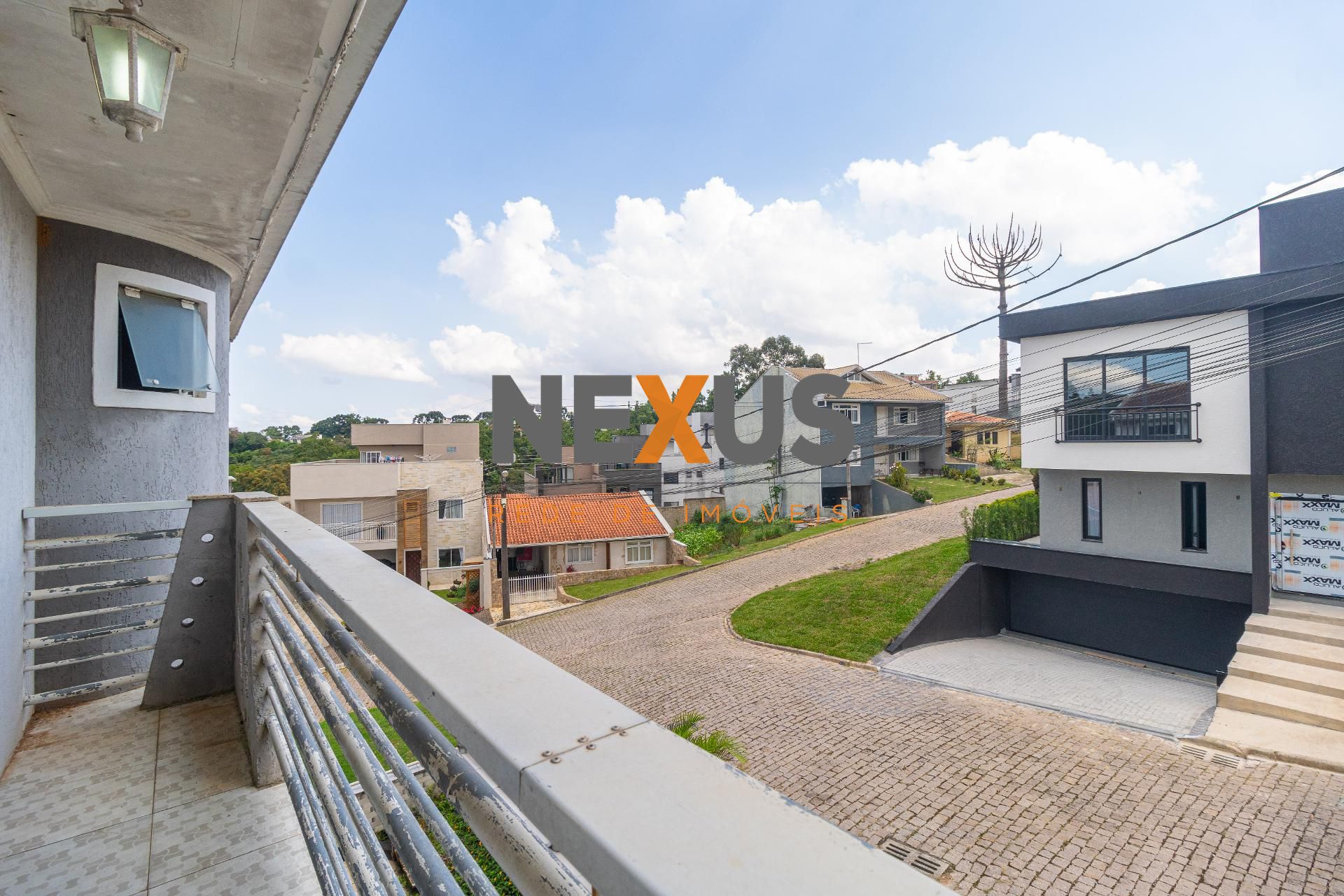 Sobrado em condomínio Santa Cândida com 246 m , suíte master, ...