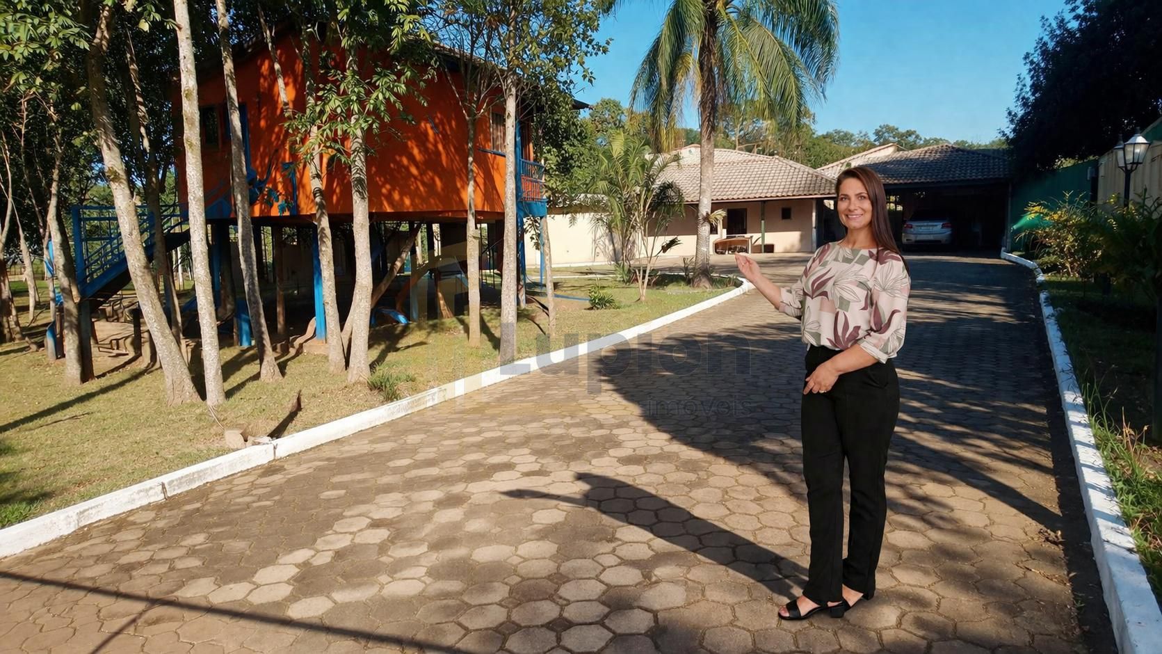 Chácara exclusiva em condomínio com lago, nascentes e 13.500 m...