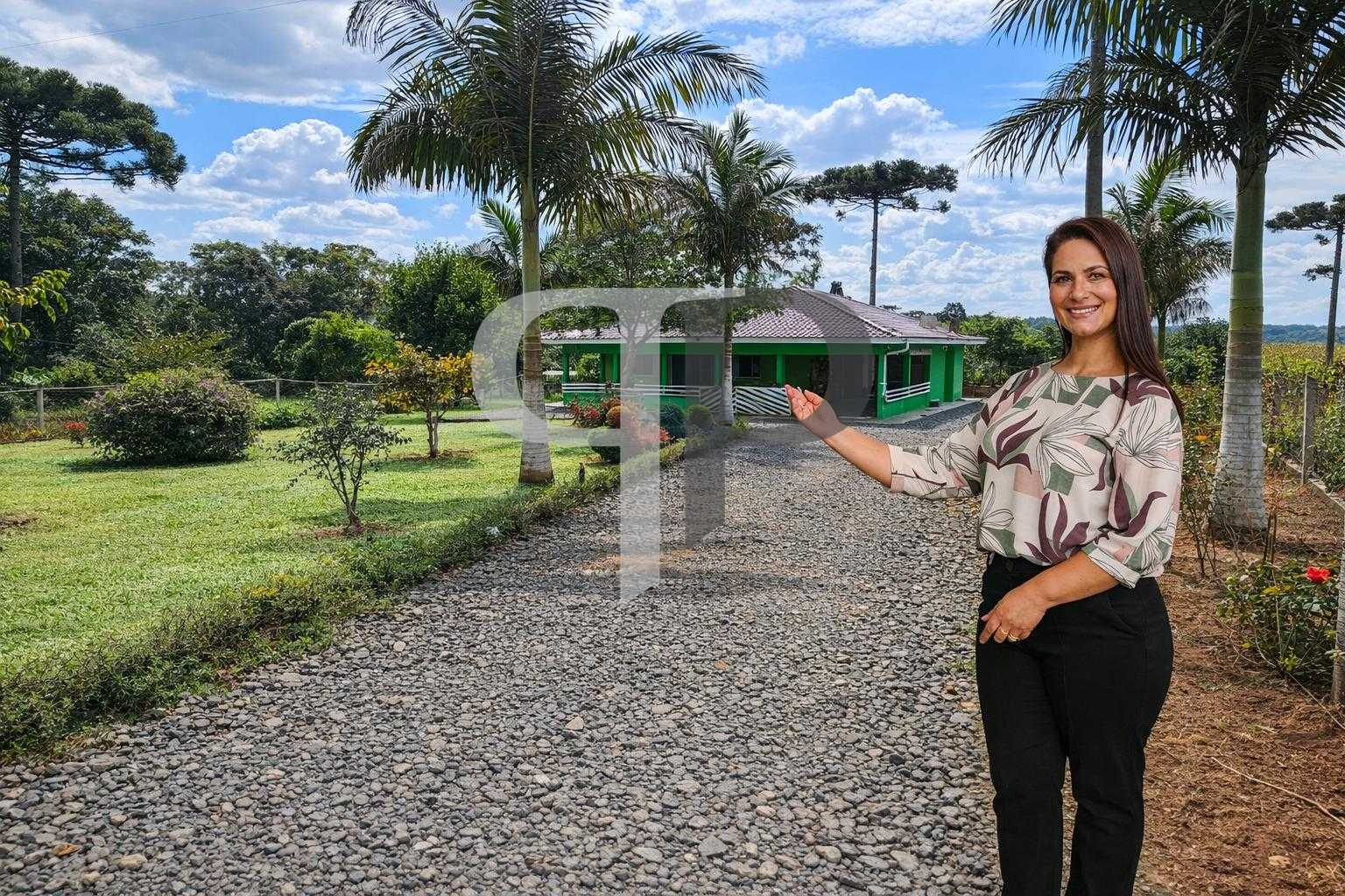 Chácara produtiva na Lapa com pomar completo, estrutura rural ...