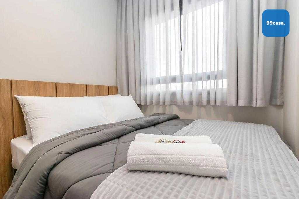 No Água Verde você encontra um sttudio, short stay, com retorn...