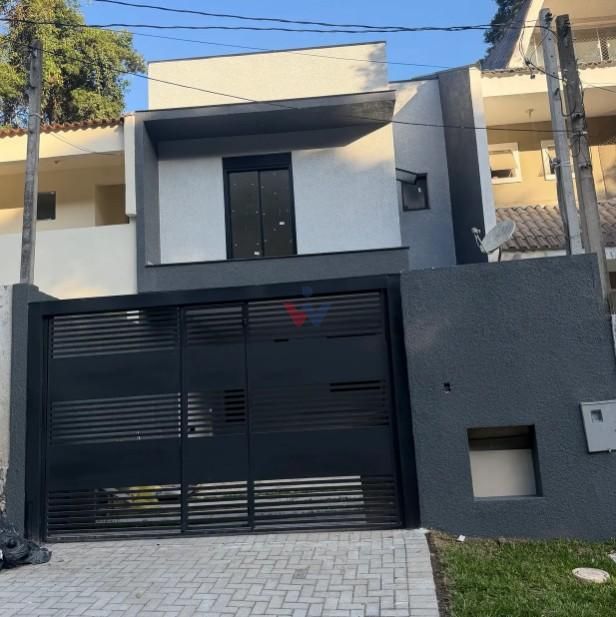 Sobrado com 3 dormitórios à venda,135.00 m , barreirinha, CURI...