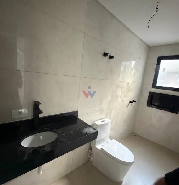 Sobrado com 3 dormitórios à venda,135.00 m , barreirinha, CURI...