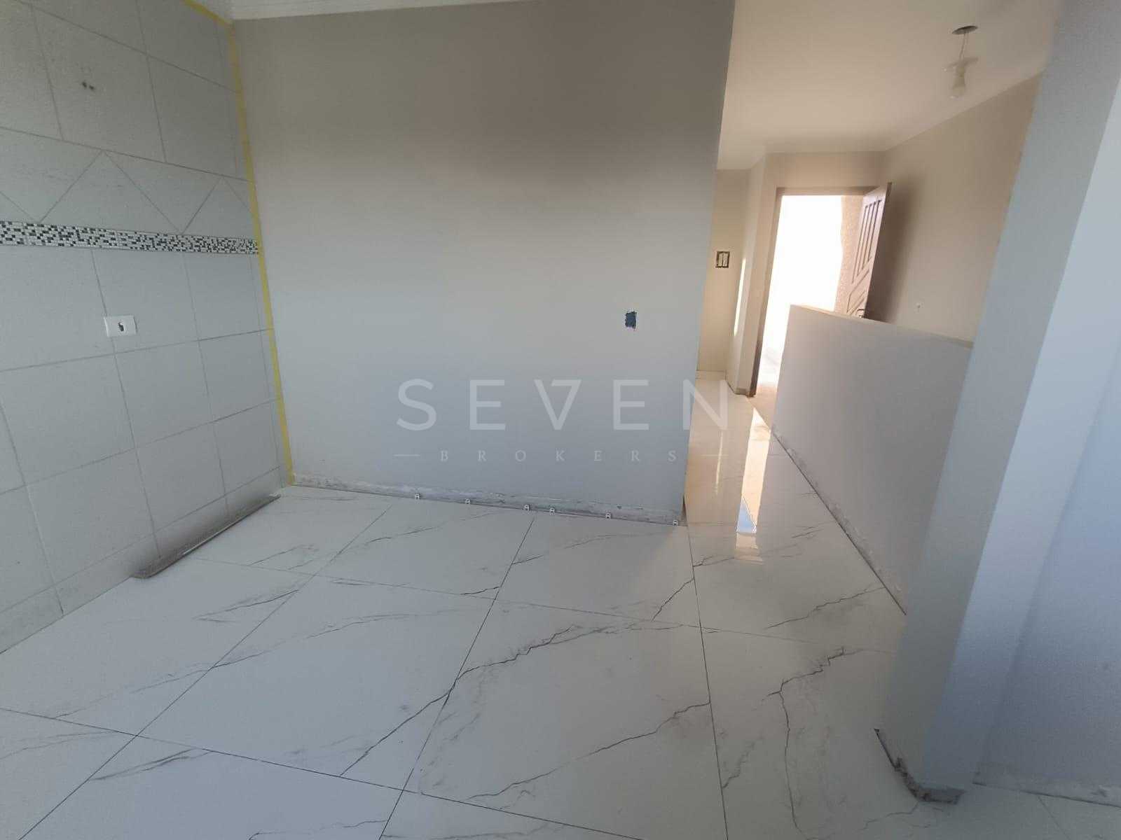 Sobrado invertido com 69 m , 02 quartos, terreno 6X30, Passaún...