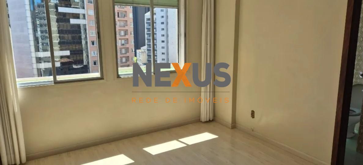 Apartamento com 3 dormitórios à venda,195.00 m , Centro, CURIT...