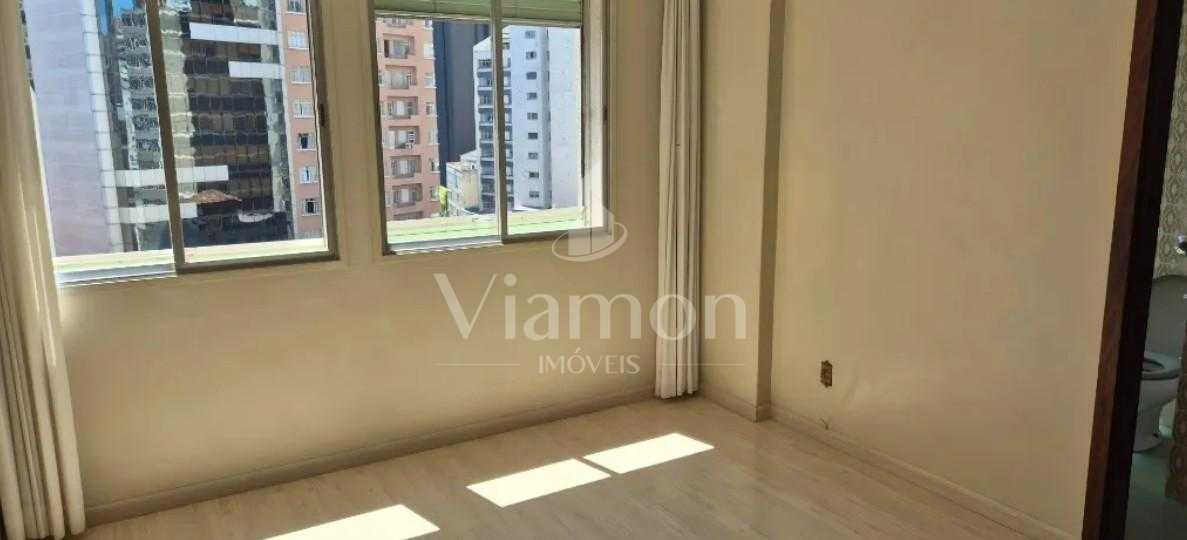 Apartamento com 3 dormitórios à venda,195.00 m , Centro, CURIT...