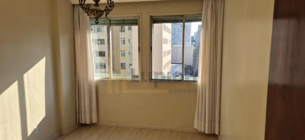 Apartamento com 3 dormitórios à venda,195.00 m , Centro, CURIT...