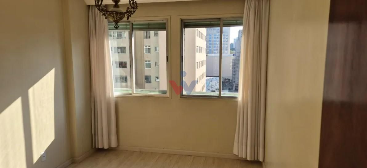 Apartamento com 3 dormitórios à venda,195.00 m , Centro, CURIT...