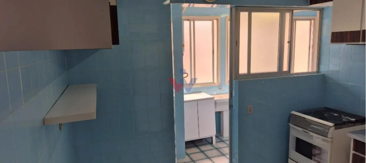 Apartamento com 3 dormitórios à venda,195.00 m , Centro, CURIT...