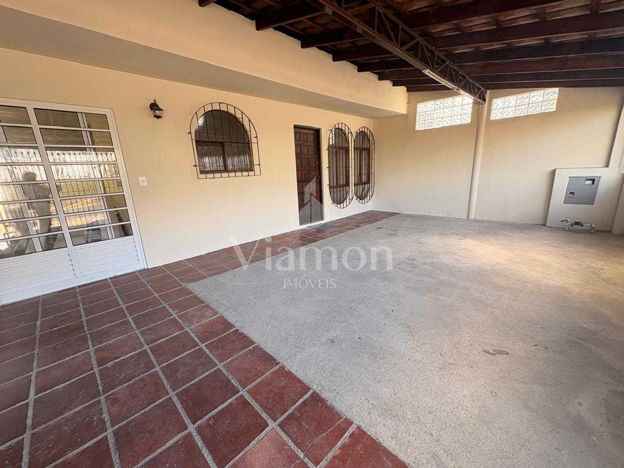 Casa Residencial e Comercial no Bairro Alto com Alto Potencial...