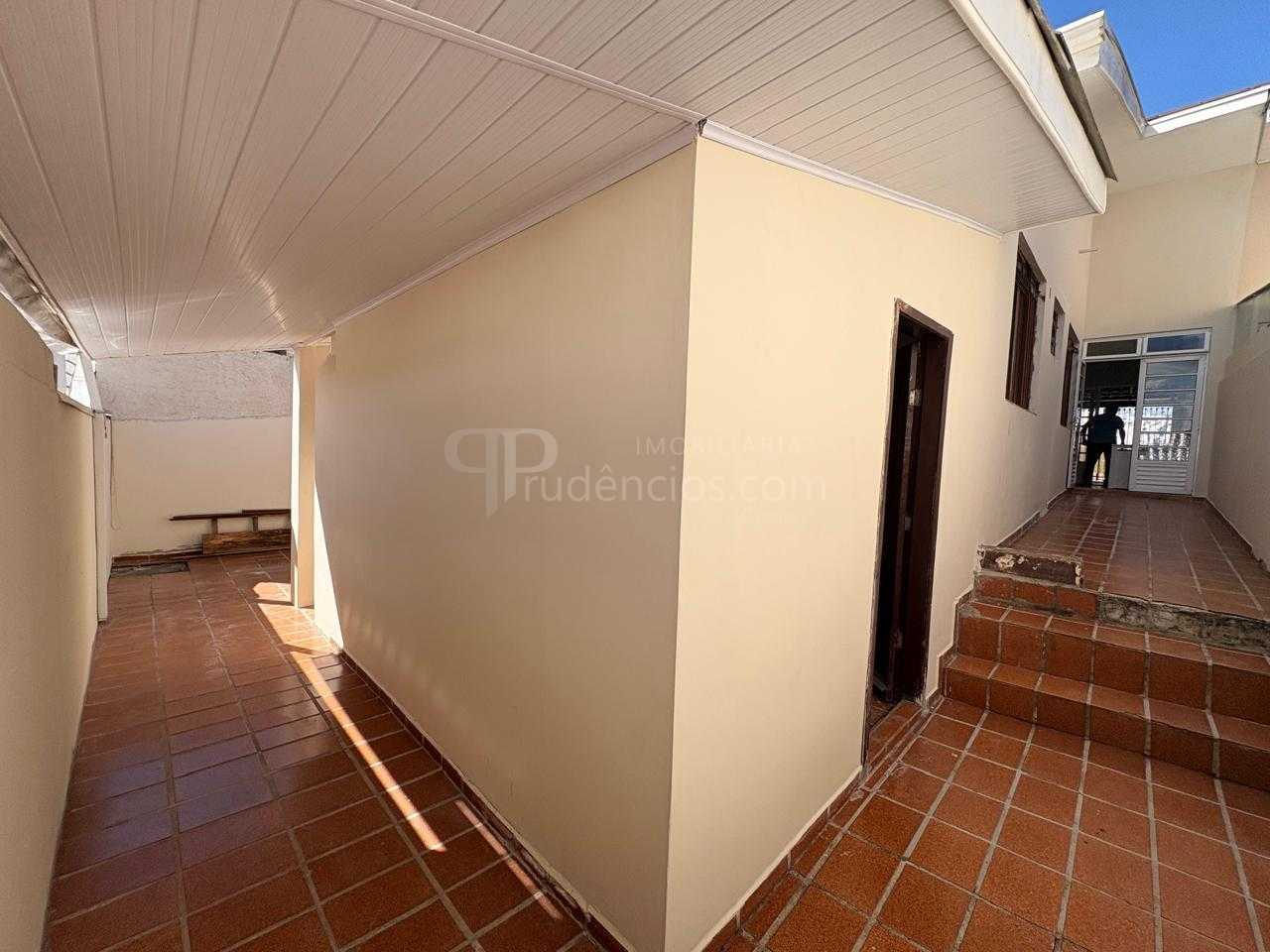 Casa Residencial e Comercial no Bairro Alto com Alto Potencial...