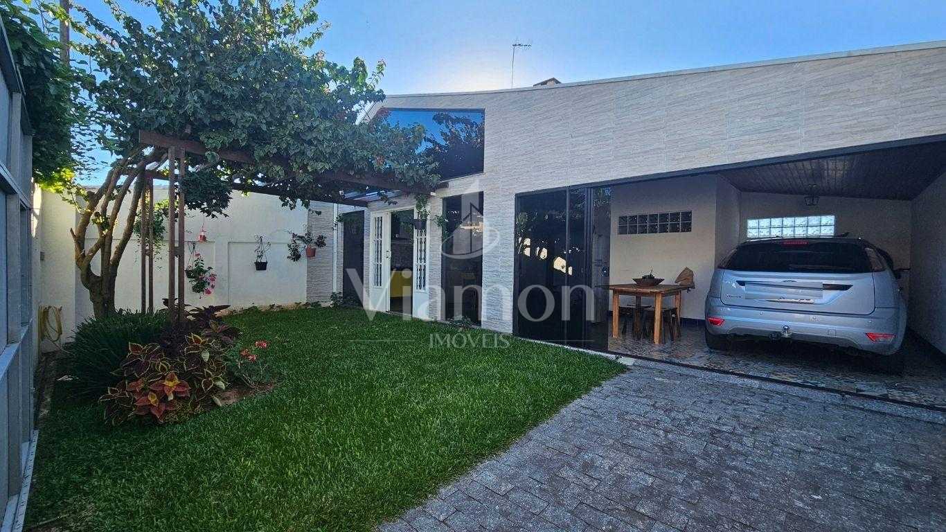 Casa com 03 dormítórios, sendo 01 suíte , Fazenda Velha, Arauc...