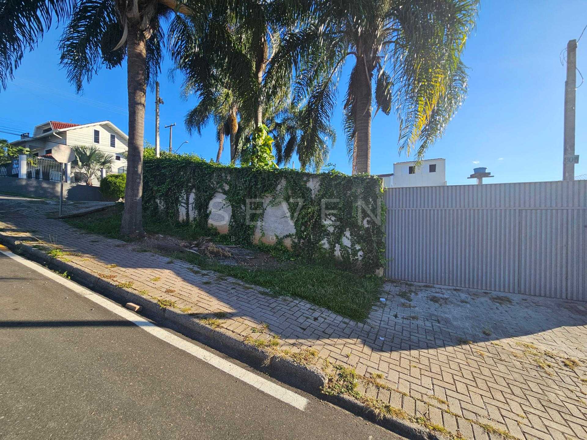 Casa com 57m  em terreno de  316m , esquina,  em Araucária  Ba...