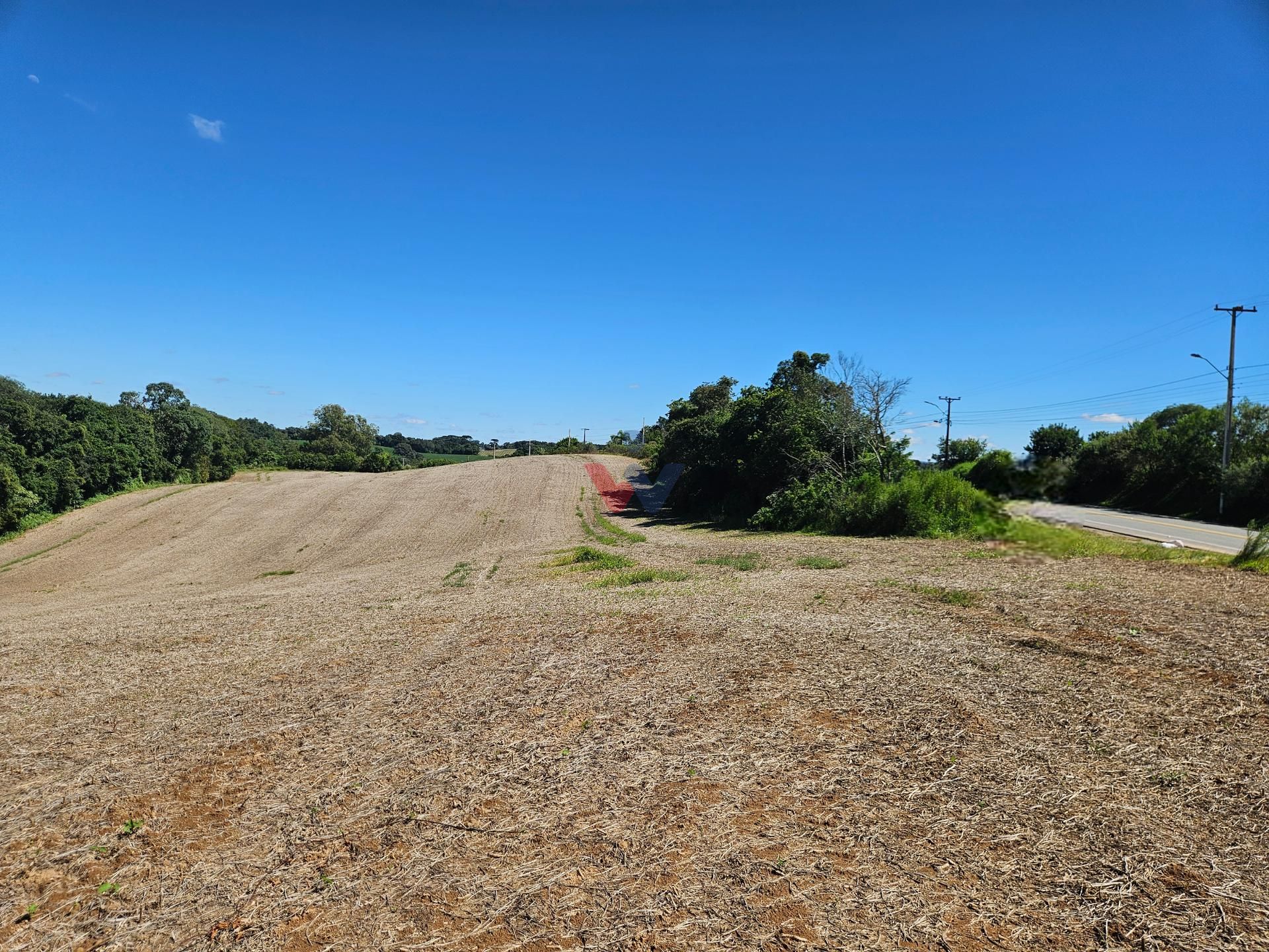 Oportunidade em Araucária  de 67.700 m  de frente para o asfalto