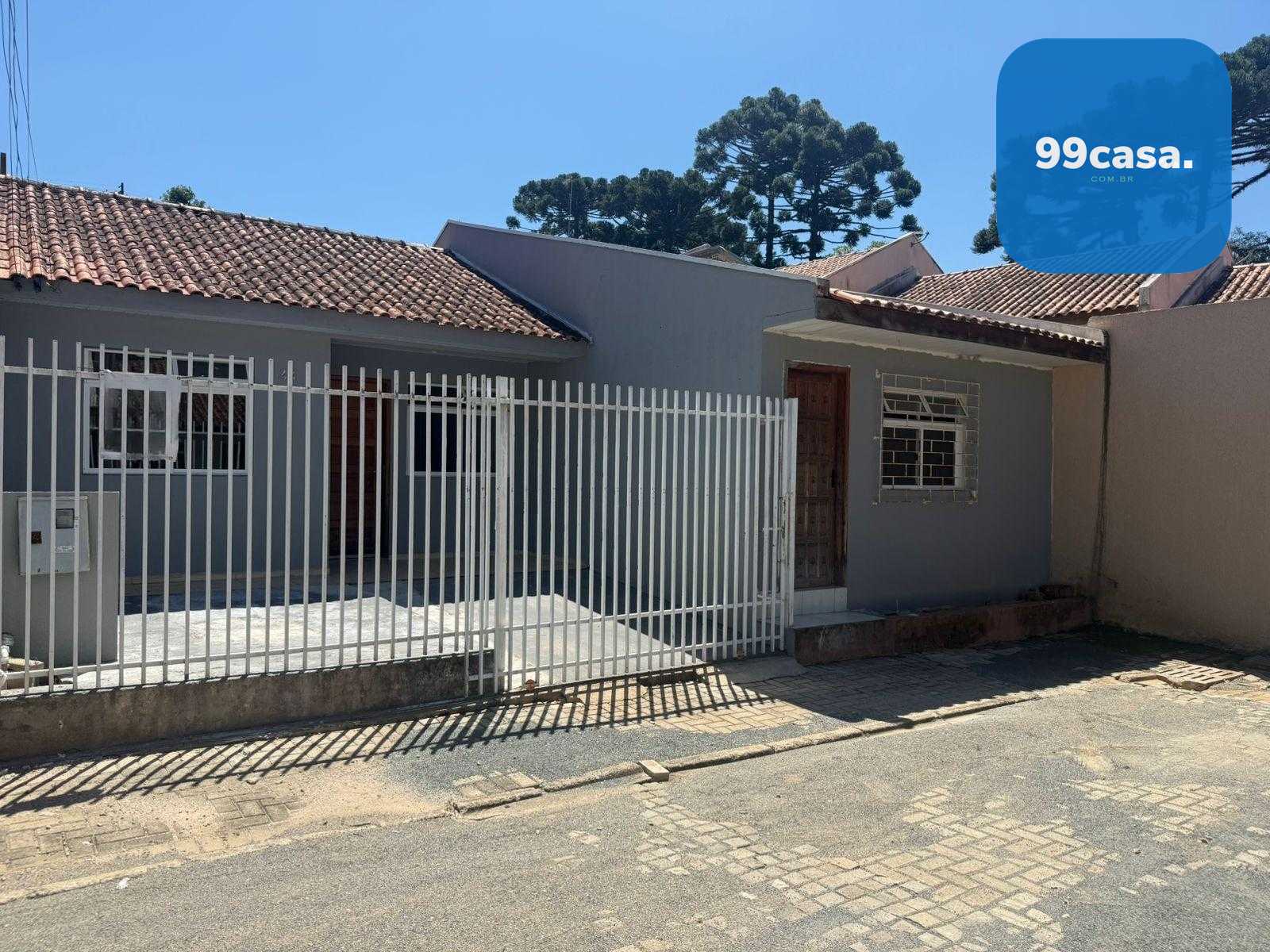 Casa à Venda na Fazenda Rio Grande com 2 Quartos  42m  230 mil