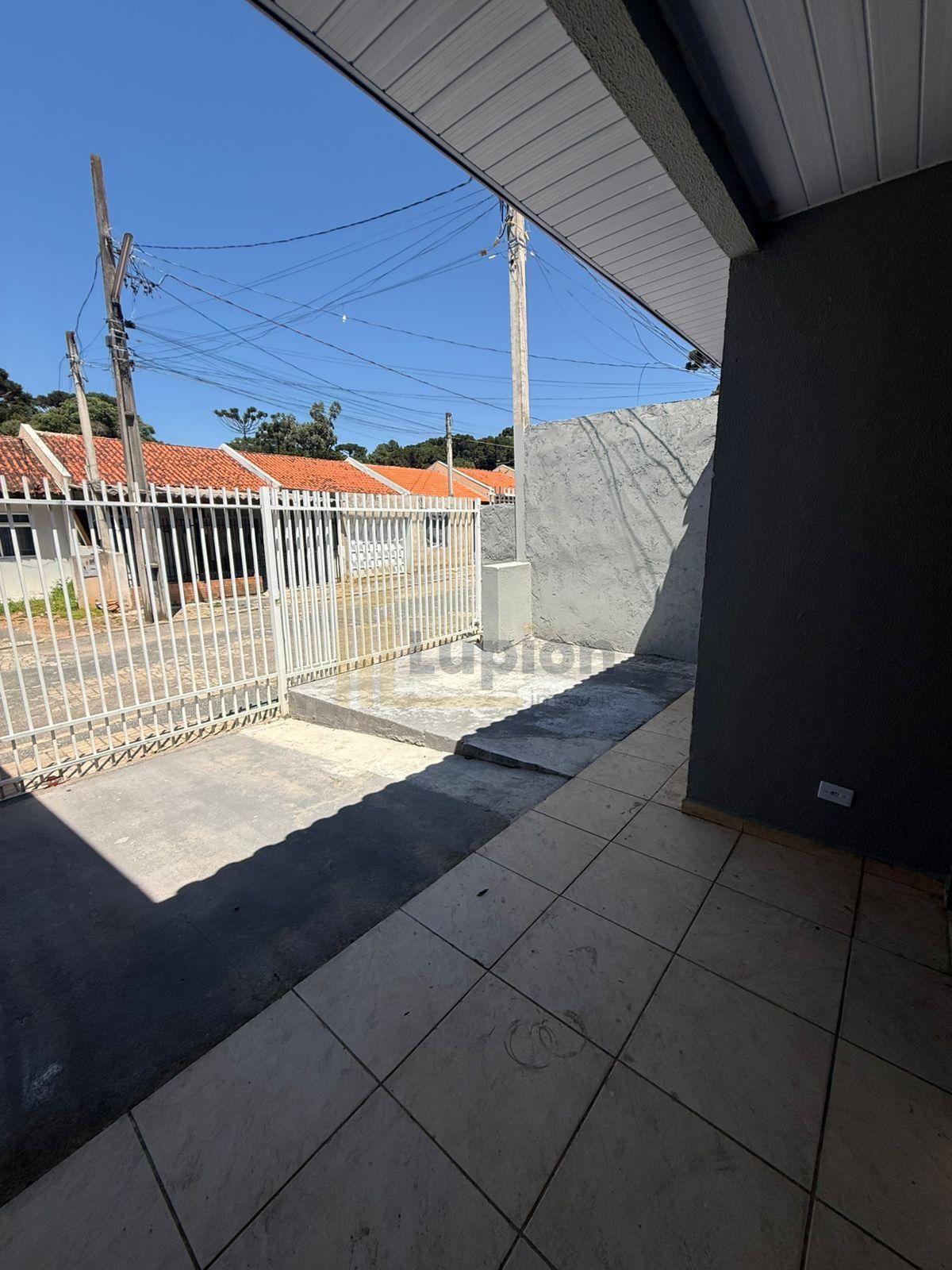 Casa à Venda na Fazenda Rio Grande com 2 Quartos  42m  230 mil