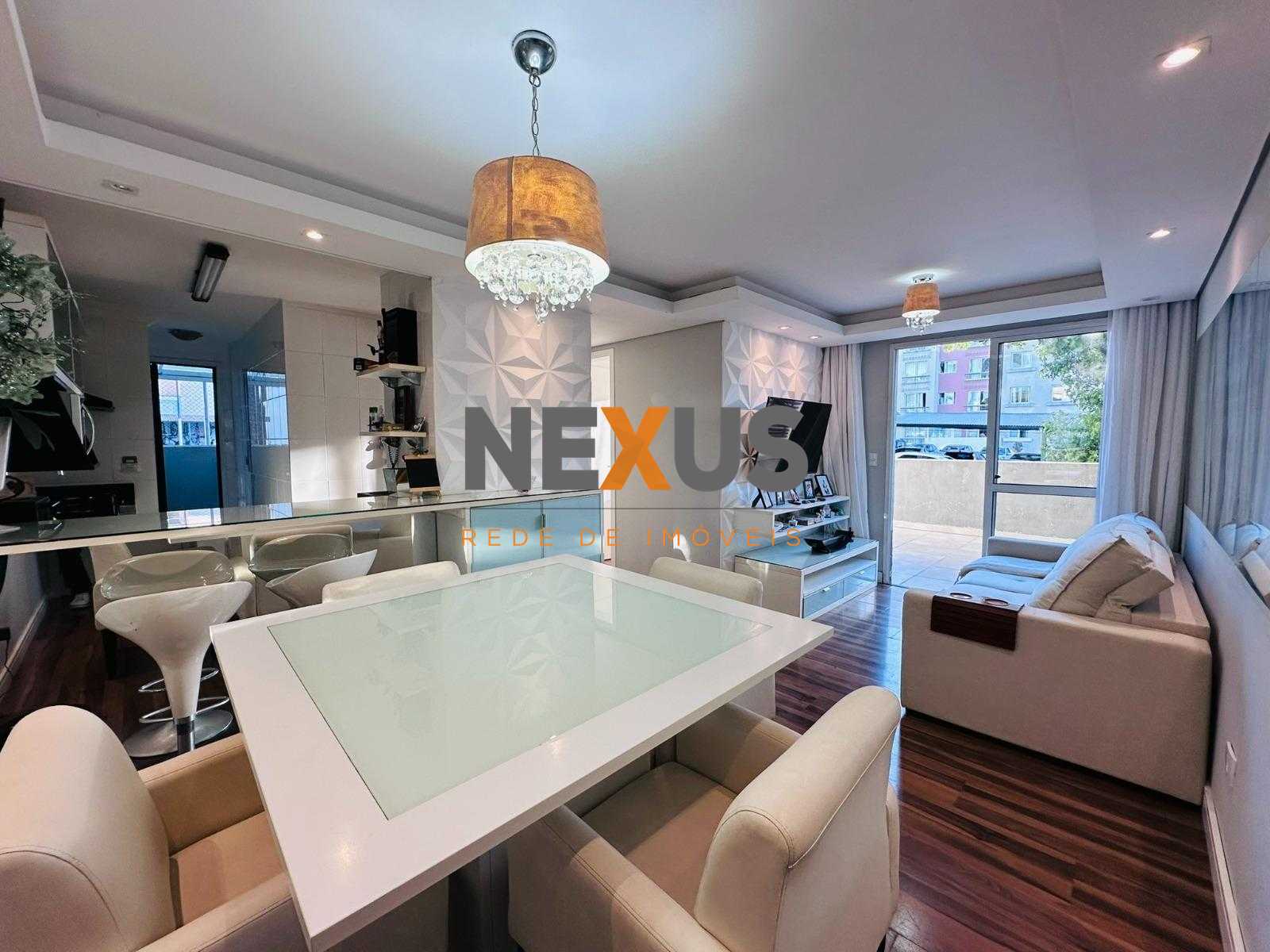Apartamento sendo 3 quartos no Novo Mundo com Garden,  Moveis ...