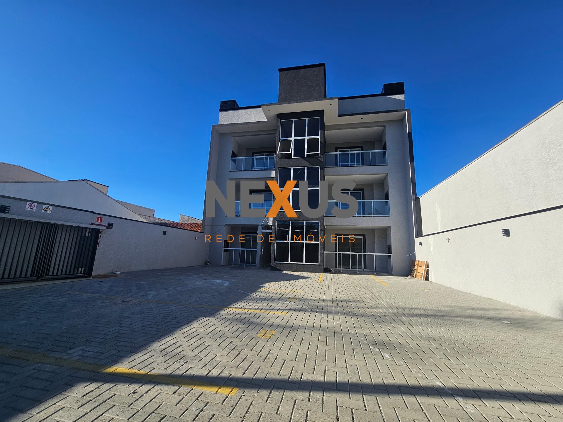 Apartamento espaçoso, com 98 m , com 03 quartos, sendo 01 suít...