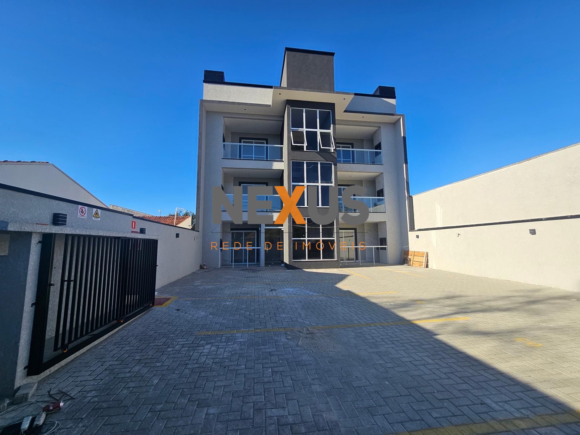 Apartamento espaçoso, com 98 m , com 03 quartos, sendo 01 suít...