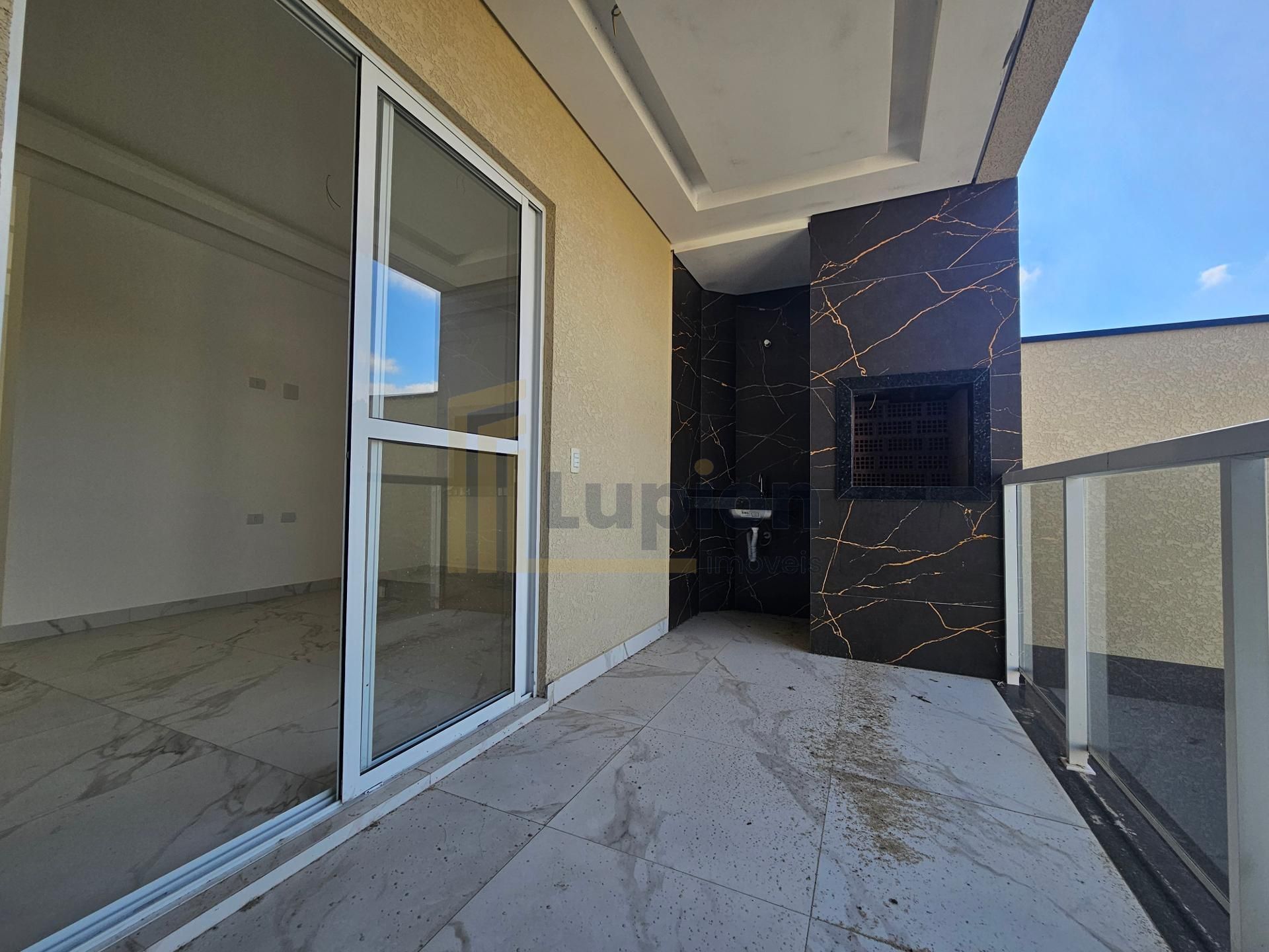 Apartamento térreo, espaçoso, com 101,64 m , com 03 quartos, s...