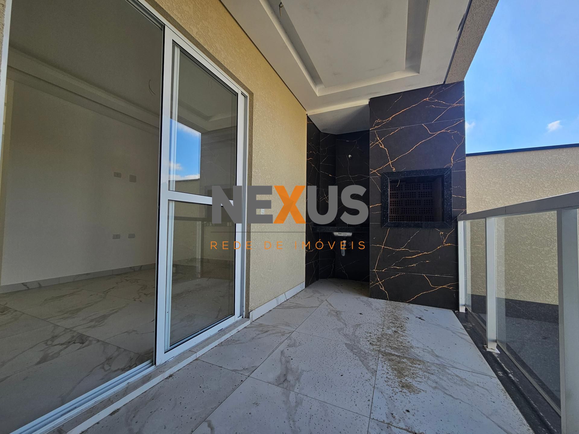 Apartamento térreo, espaçoso, com 101,64 m , com 03 quartos, s...
