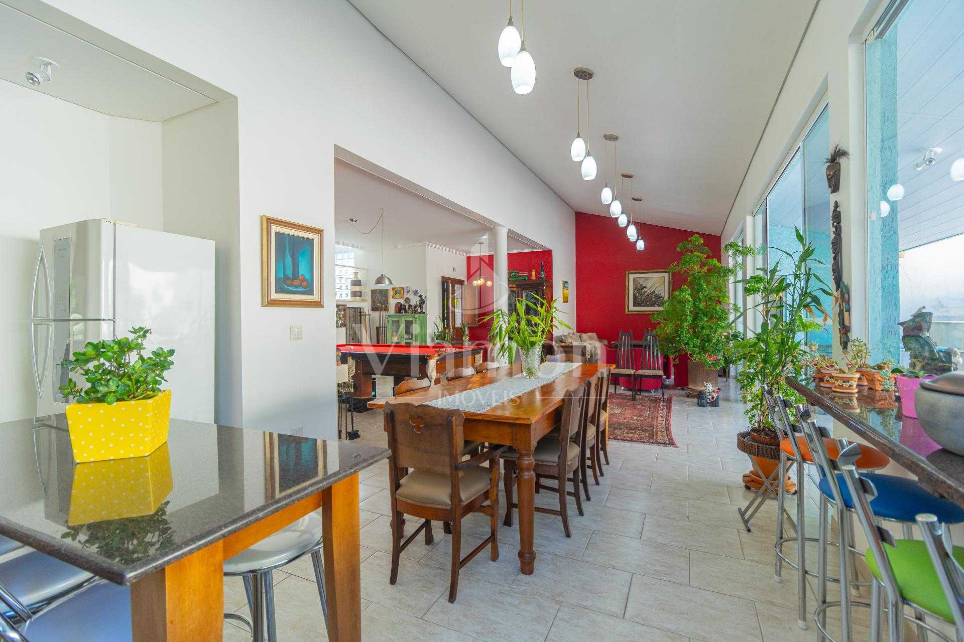 Casa ao lado da Eduardo Sprada, com piscina, gourmet, muita na...