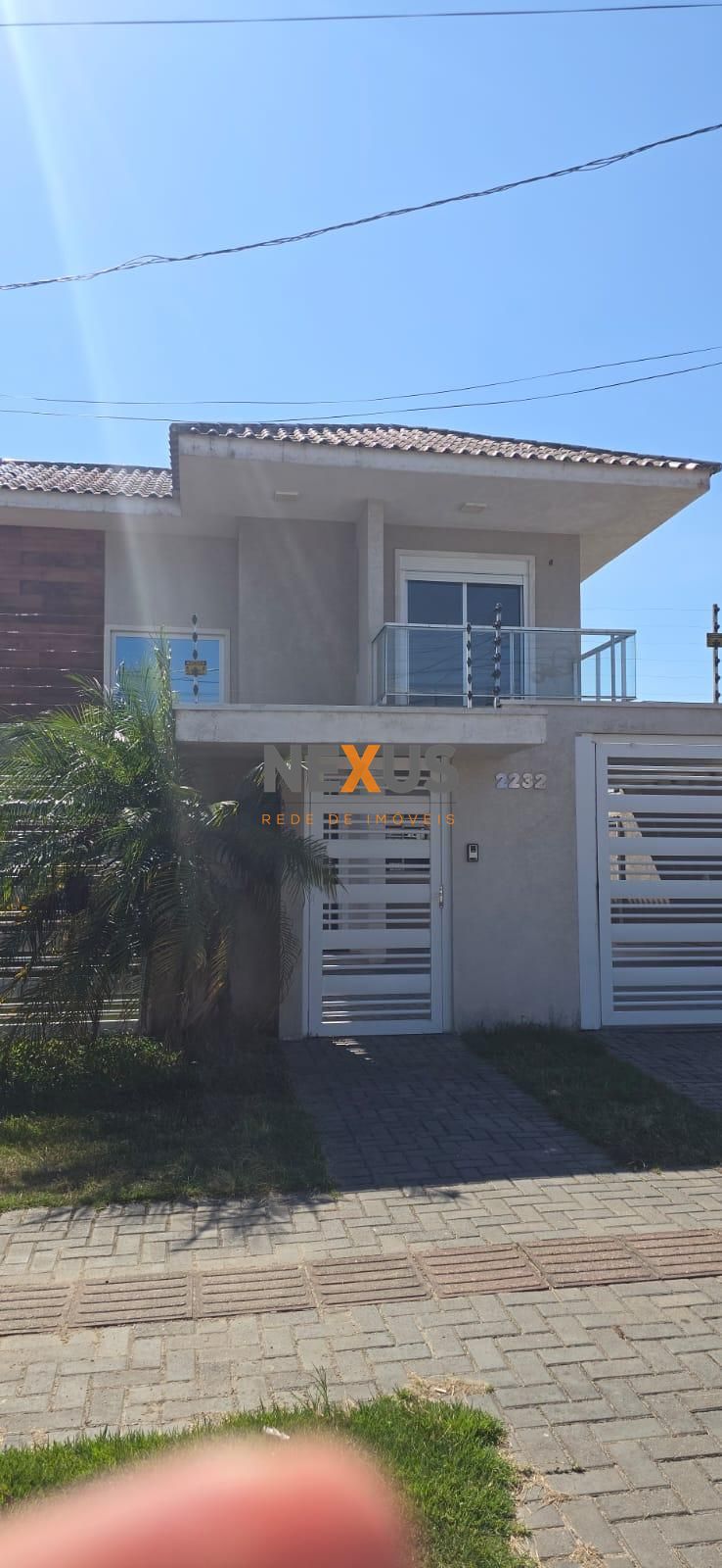 Sobrado com 5 dormitórios à venda,327.00 m , Bairro Cohapar, G...