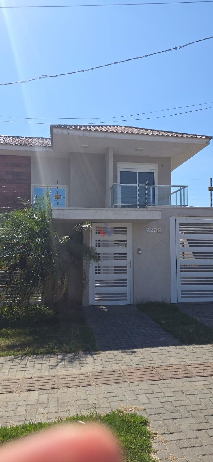 Sobrado com 5 dormitórios à venda,327.00 m , Bairro Cohapar, G...