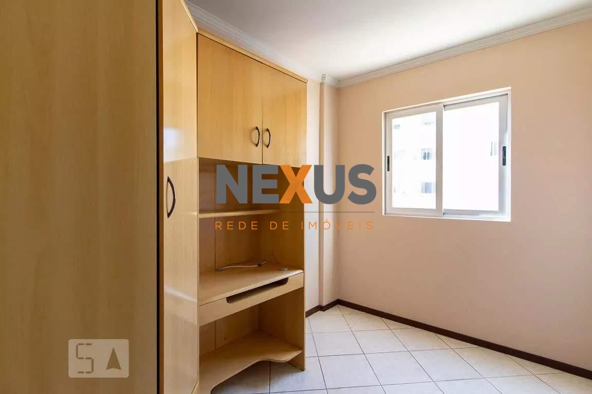Apartamento de 72m² com 2 Quartos, 3 Vagas de Garagem e Sacada...