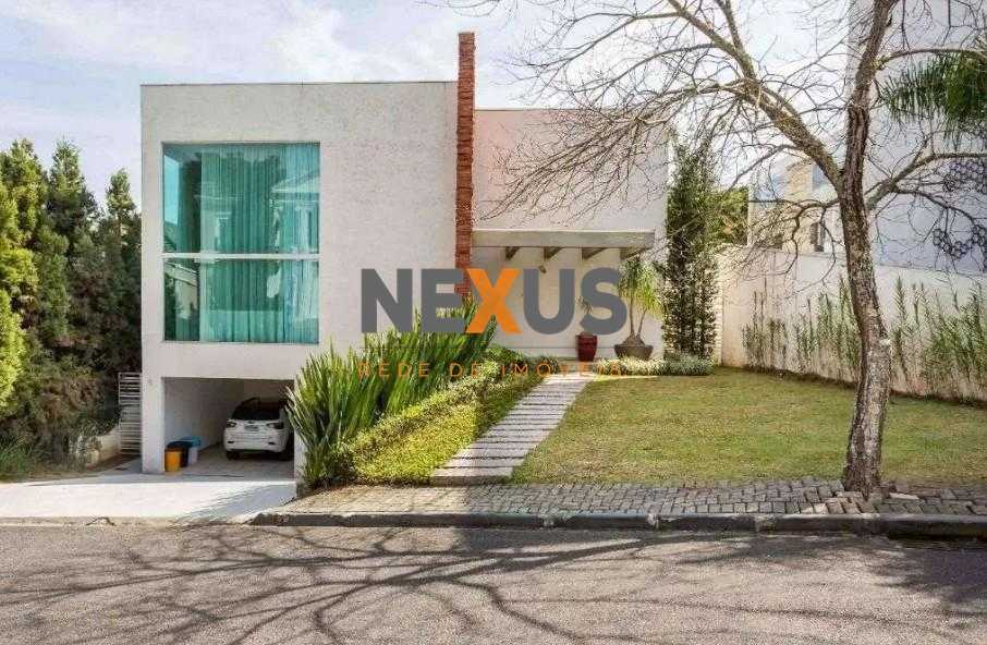 Casa  alto padrão em um excelente bairro , com uma ótima metra...