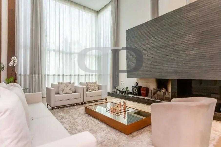 Casa  alto padrão em um excelente bairro , com uma ótima metra...