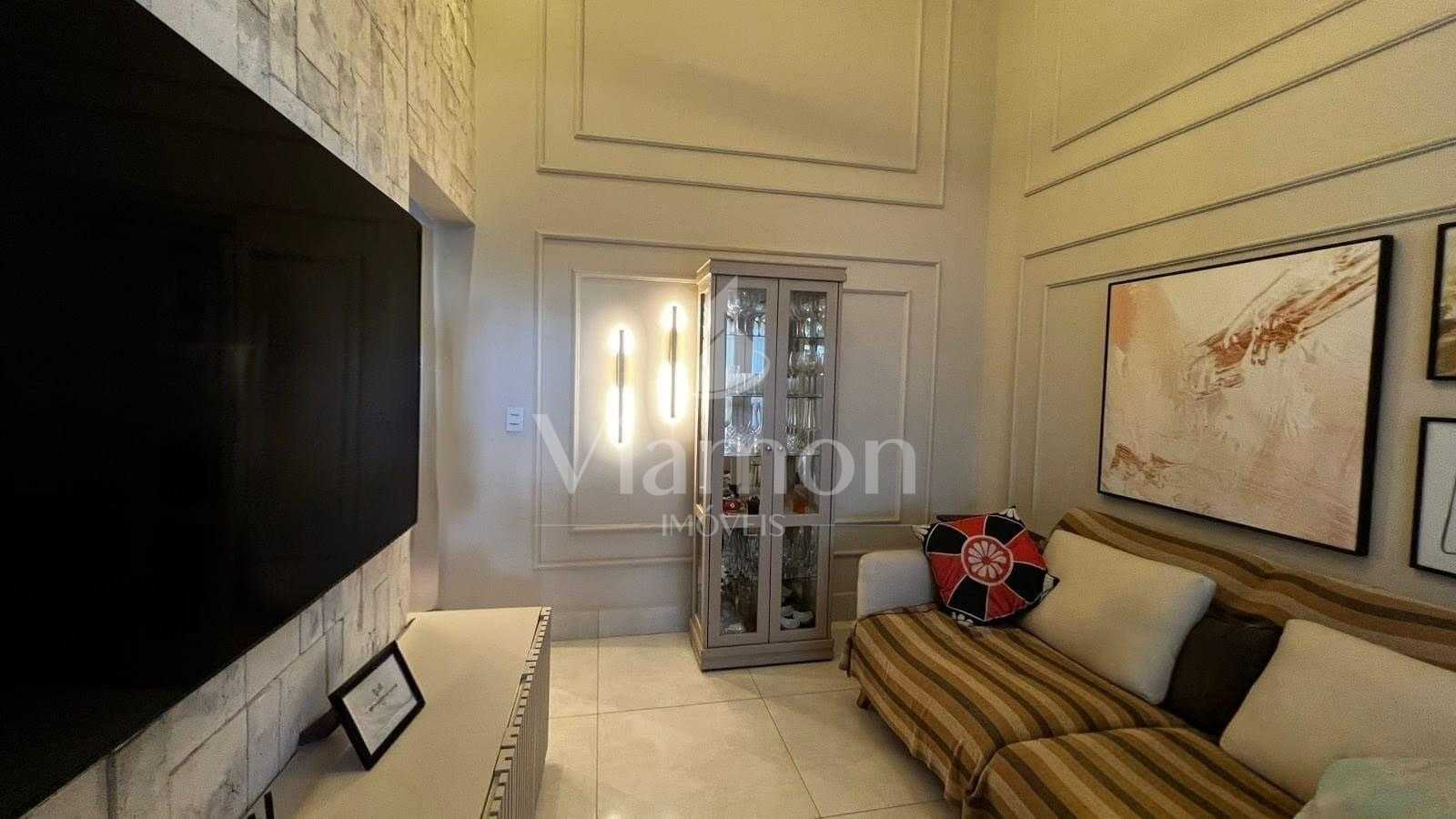Casa com 3 dormitórios suíte e closet à venda,104.77 m , MARIN...