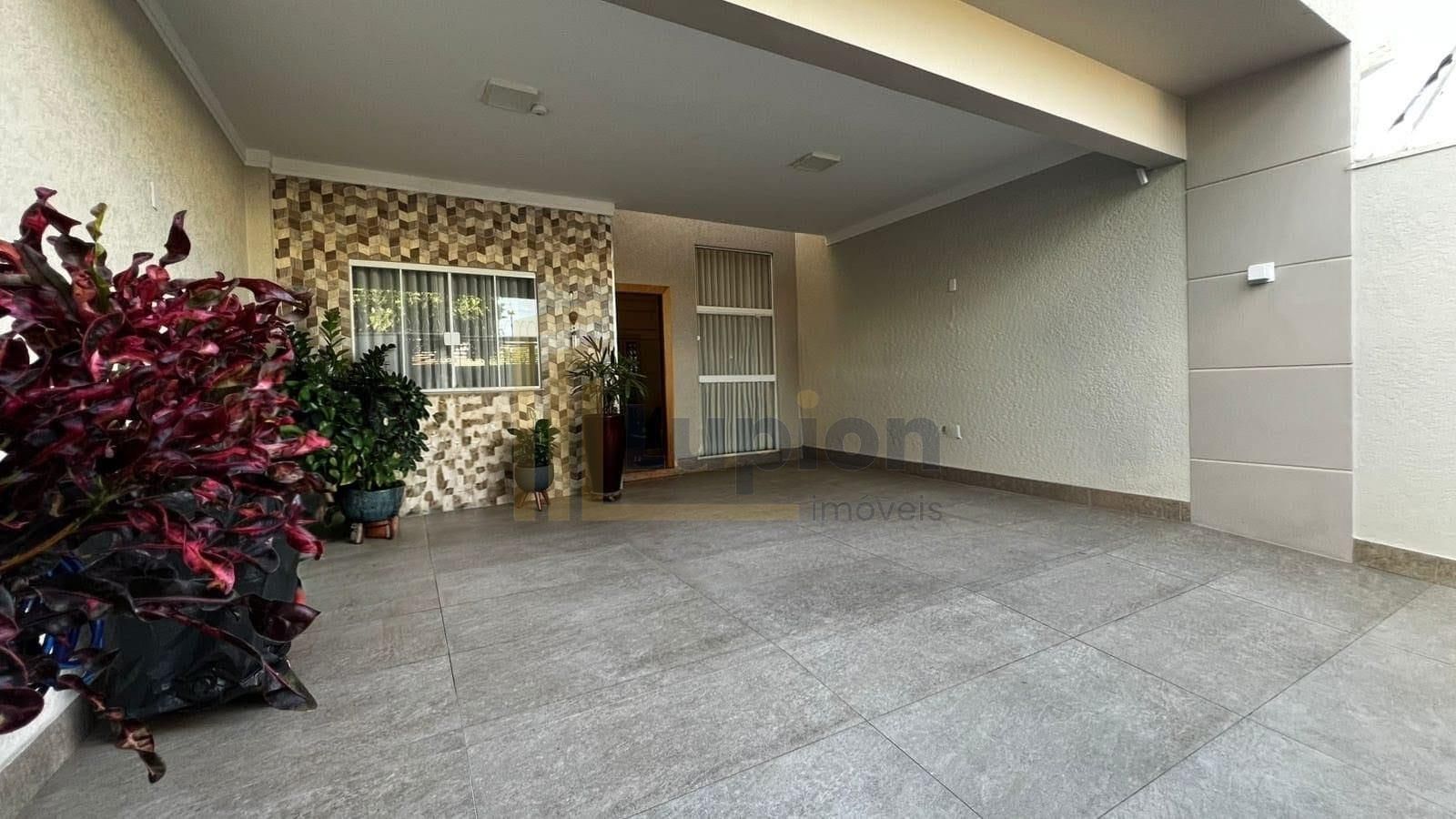 Casa com 3 dormitórios suíte e closet à venda,104.77 m , MARIN...