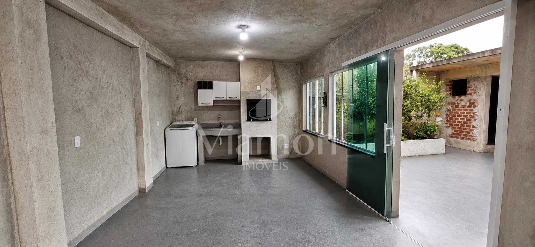 Casa ampla com 170m  em São José dos Pinhais, Conforto e lazer...