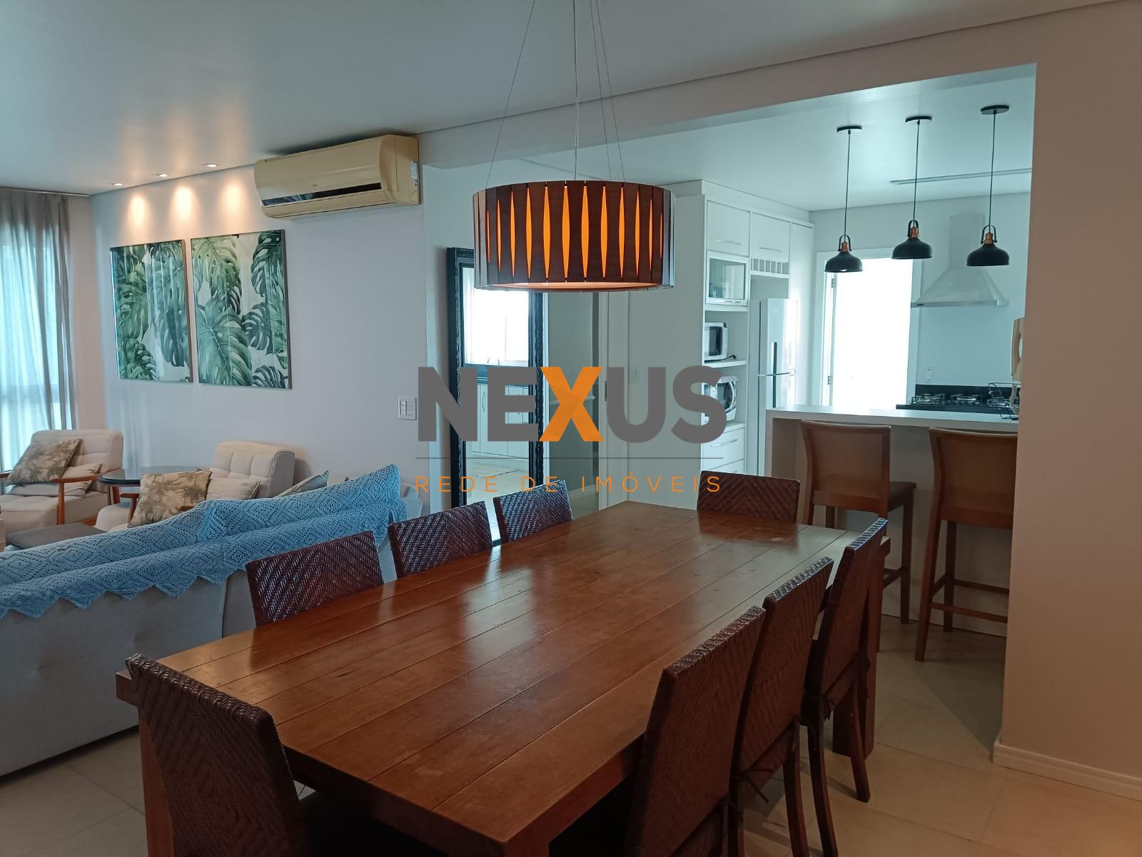 Apartamento Mobiliado com 3 Quartos e 2 Vagas em Condomínio Cl...