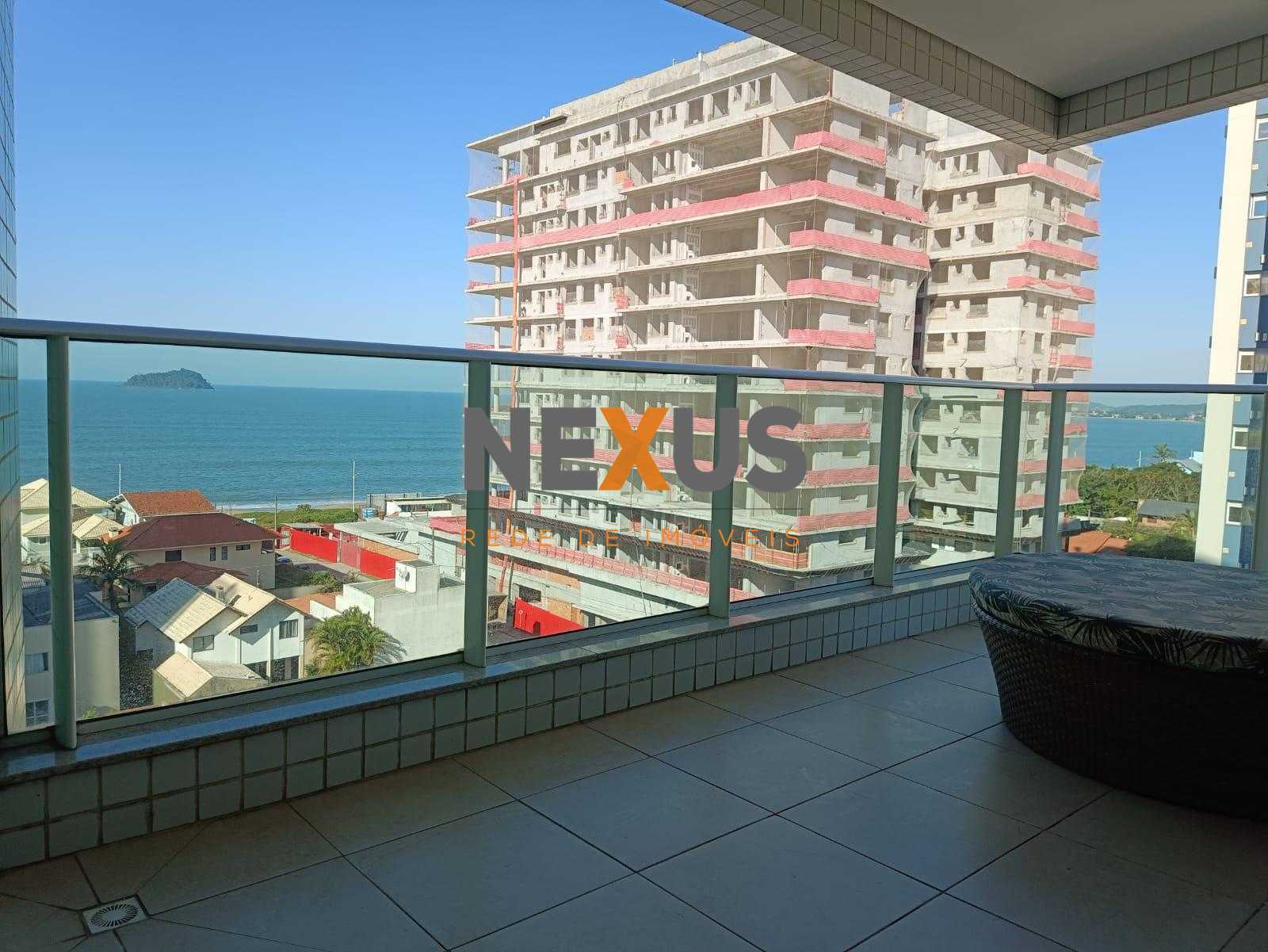 Apartamento Mobiliado com 3 Quartos e 2 Vagas em Condomínio Cl...
