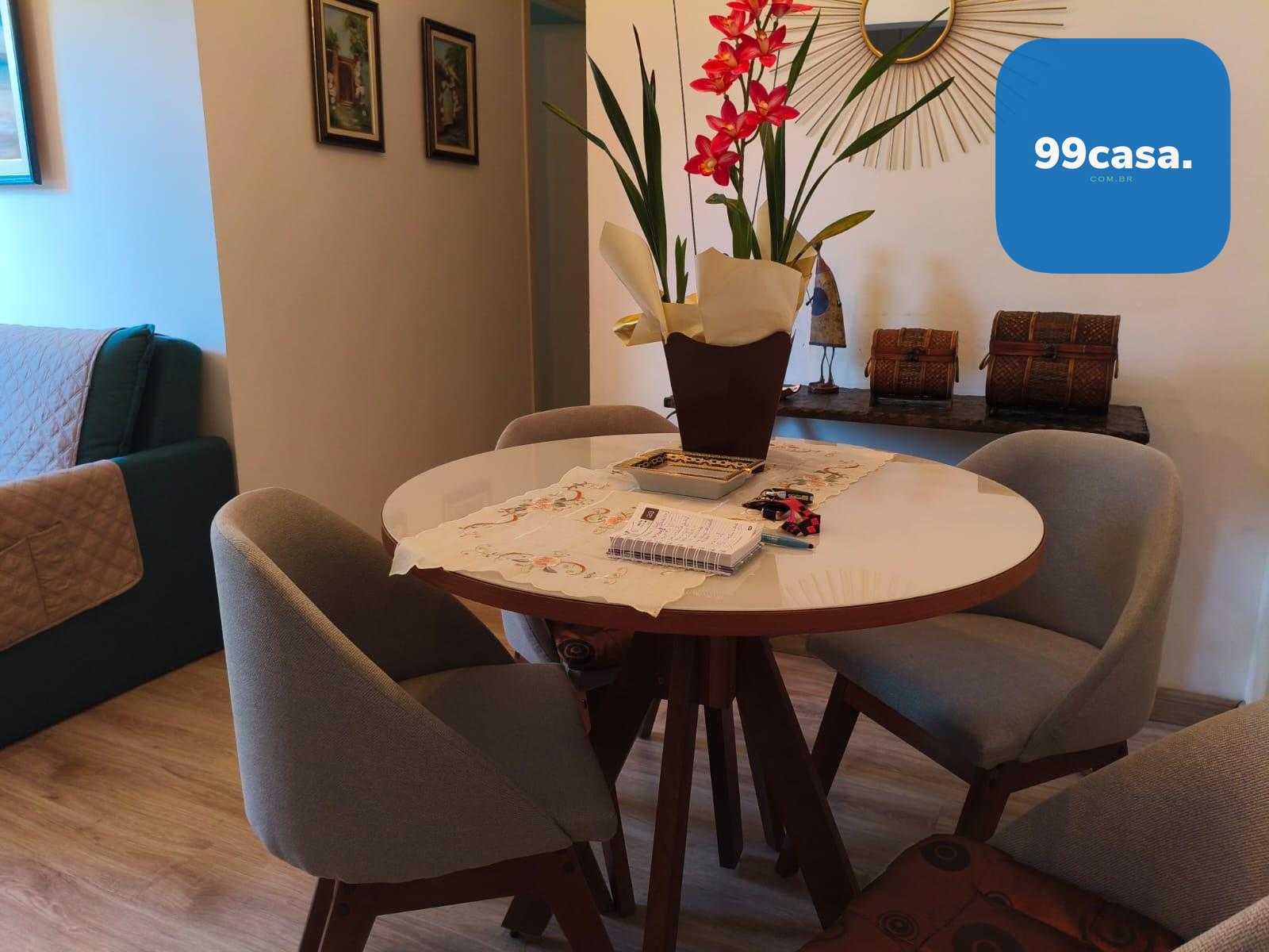 Apartamento Semimobiliado no Capão Raso 55m² , Condomínio Comp...