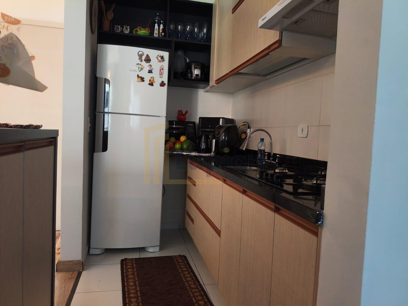 Apartamento Semimobiliado no Capão Raso 55m² , Condomínio Comp...
